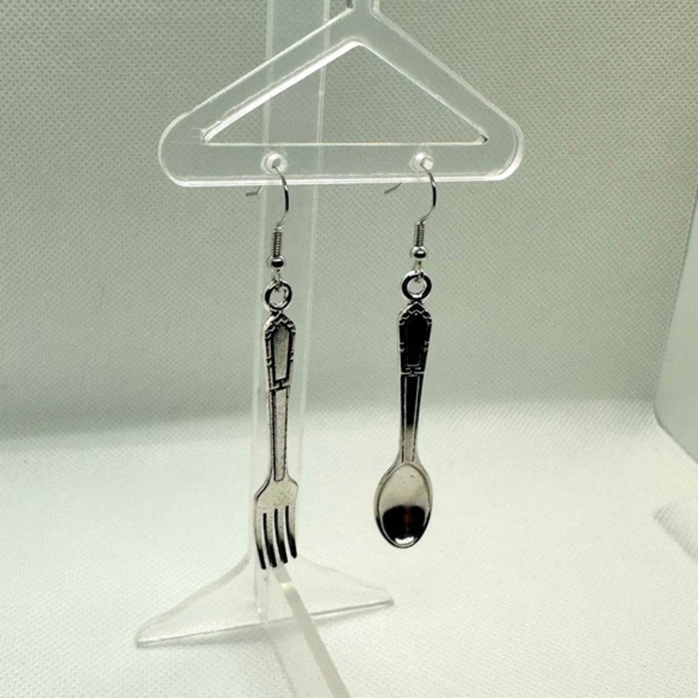 Fork and spoon‎ earrings​ 🦕